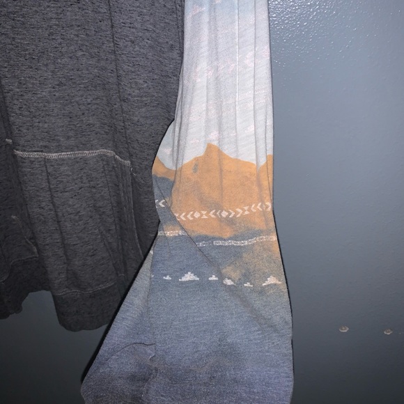 Used American Eagle Pullover Sweater XL - Picture 2 of 4